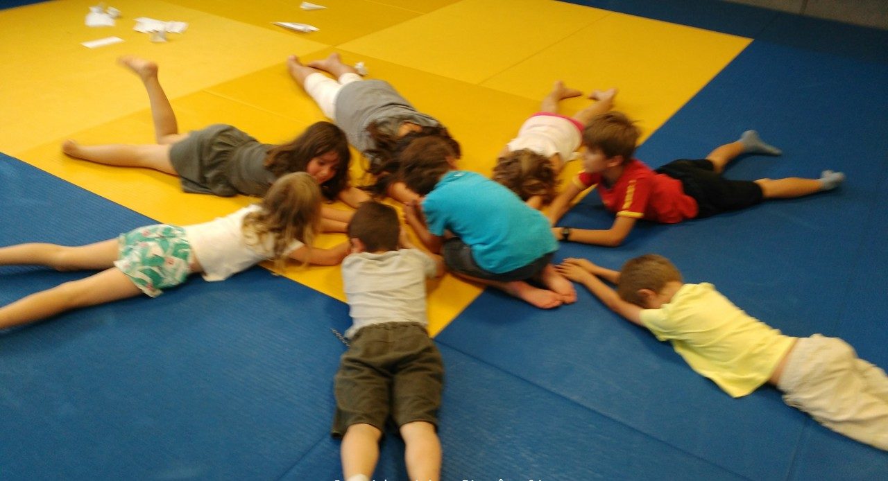 Yoga du rire enfants